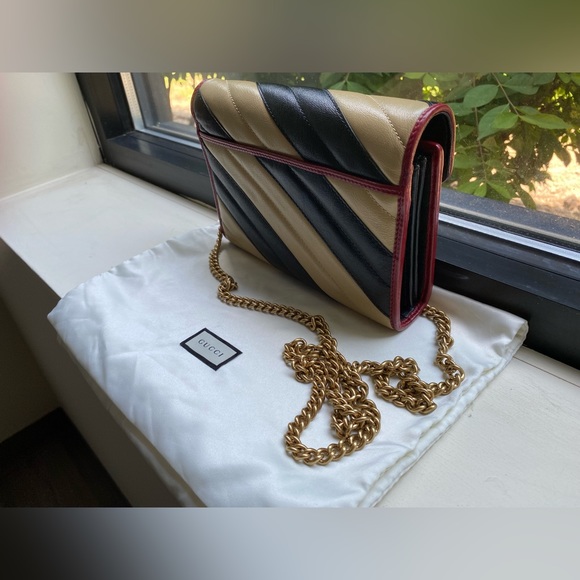 Gucci GG Marmont Purse - Picture 3 of 7